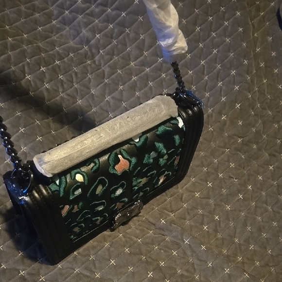 Black and Green Crossbody Bag with Gold Studs - Picture 7 of 9
